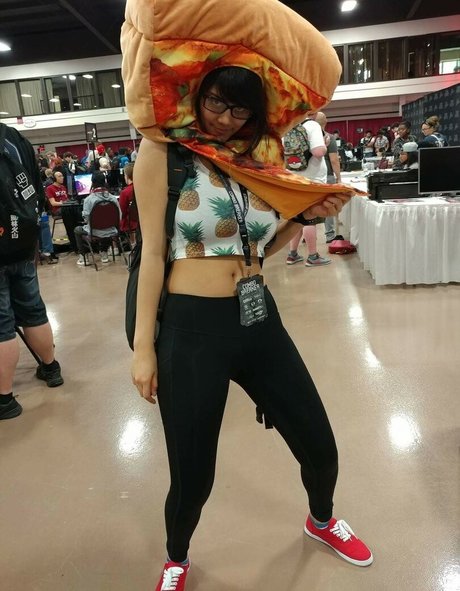 Marine ポルノスター ヌード 写真