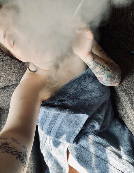 パンツを食い込ませるオンリーファンズ 美しいポルノ 写真