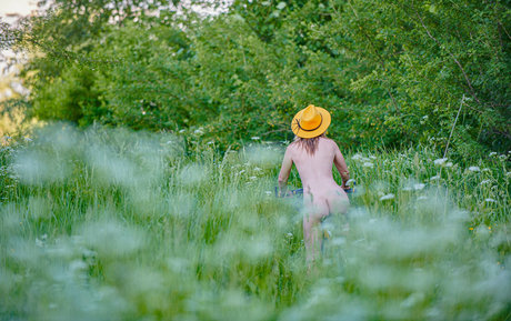 Victoria Borodinova アート女優 画像