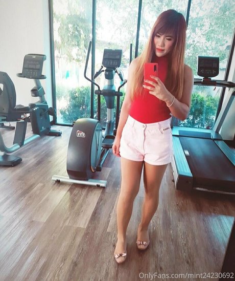 mint24230694 ポルノスター ヌード 写真