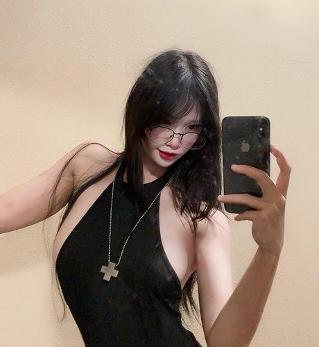 2人のオンリーファンズ アートポルノ 写真