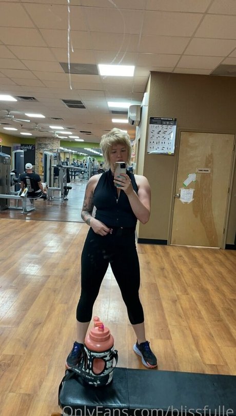 blissfulle ヌードのポルノスター ギャラリー