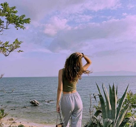 meryconlae 裸のモデル 写真