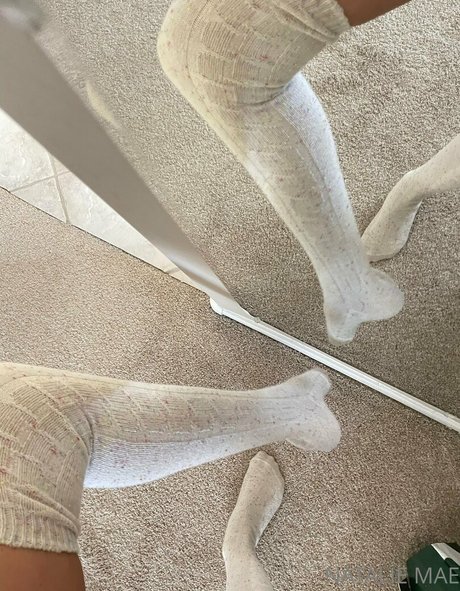 Nataliemaeyoga ポルノモデル 写真