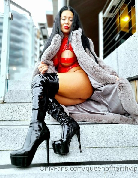 queenofnorthvip エロティック女優 画像