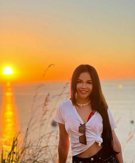 巨乳ランジェリーオンリーファンズ 無料セクシー 写真