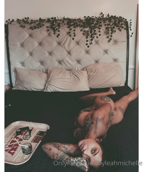 iitsleahtho HDスター 写真