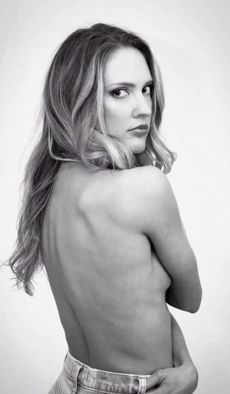 キムチオンリーファン エロチック 写真