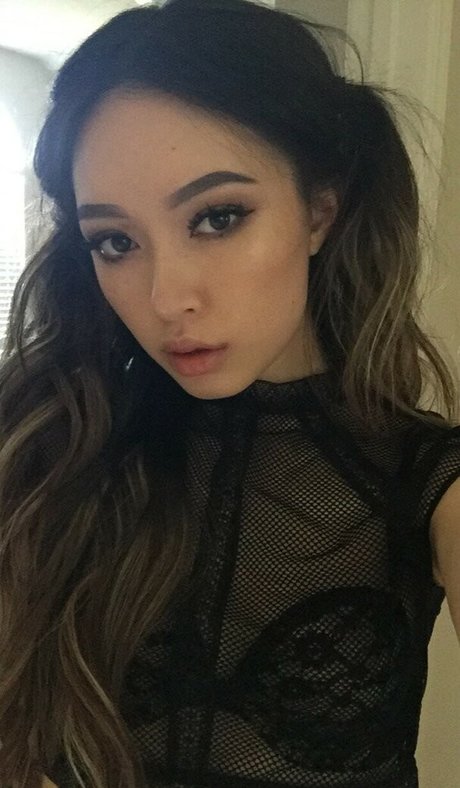 basedlilv トップモデル 写真