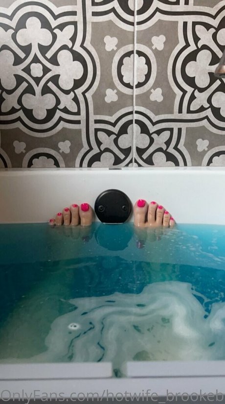 アラブ人妻オンリーファンズ 美しいヌード 写真