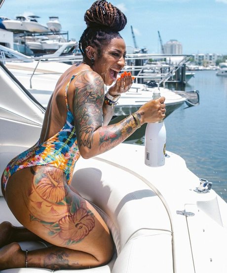 ItsJustRocky トップスター 写真