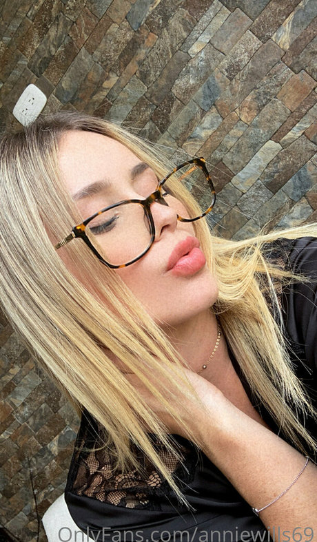 anniewillfree 完璧なモデル 画像