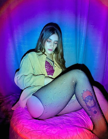 Nicole Navarrete 完璧な女優 ギャラリー