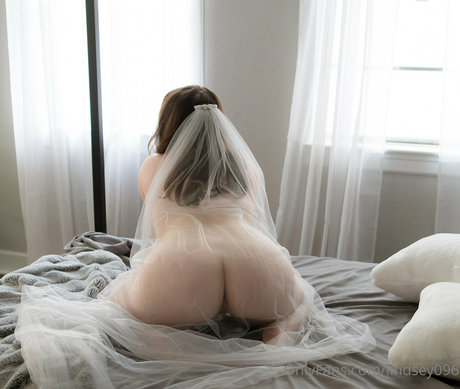 Lindsey096 XXXモデル アーカイブ