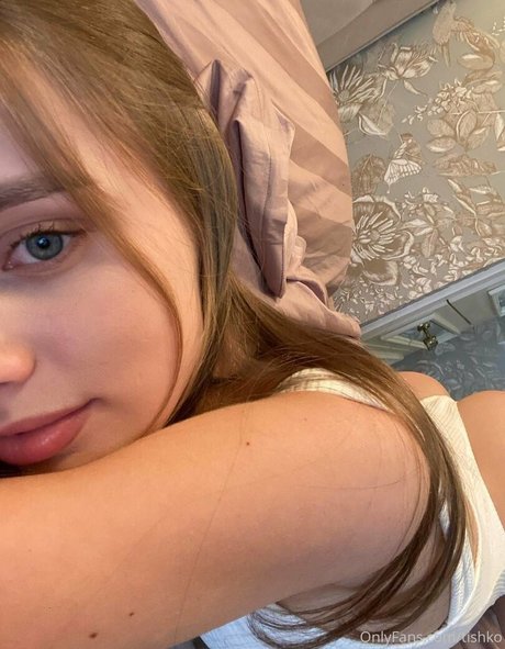 Victoria Tisshko xxxモデル 画像