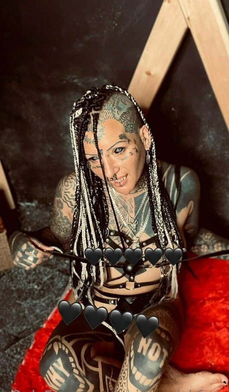 poisonwishfree ヌードのポルノスター 画像