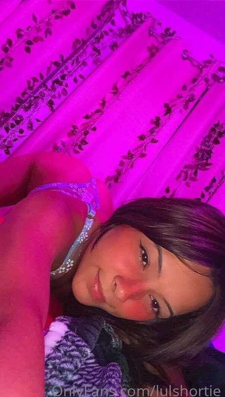 lulshortie エロティックなポルノスター ギャラリー