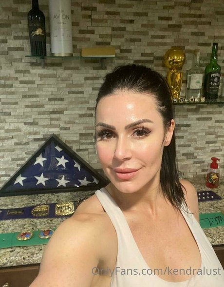 赤毛のセックスオンリーファンズ 美しいヌード 画像