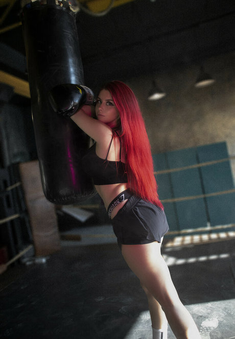 Angie Strelnikova ポルノスター 高品質 写真