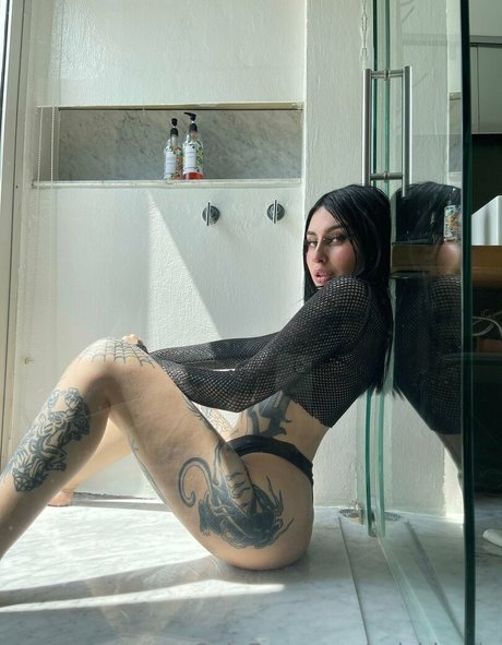 フィットネスプッシーオンリーファンズ セックス 写真