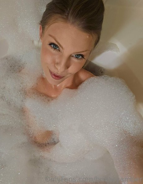 バスルームファックオンリーファンズ 無料xxx 写真