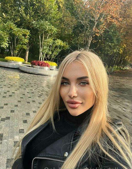 alicedollyua スター xxx 画像