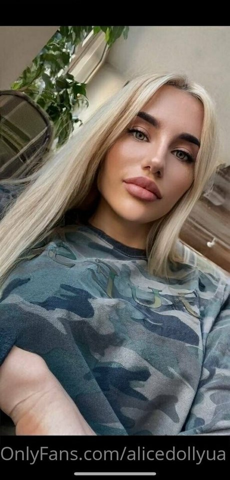 alicedollyua ヌードのポルノスター 写真