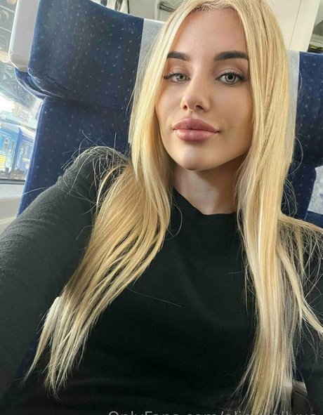 alicedollyua ホットなポルノスター アーカイブ