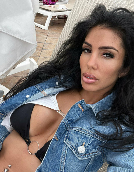 フィットネス 裸 オンリーファンズ 無料ヌード 写真