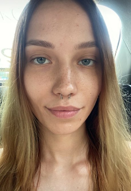 white widow_ ヌードのポルノスター 写真