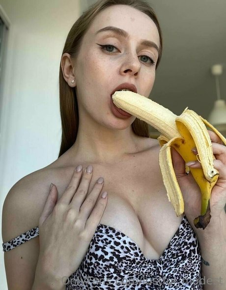 lustful modest トップモデル 画像