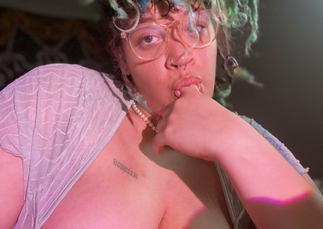 StickyEmpress 高品質女優 写真