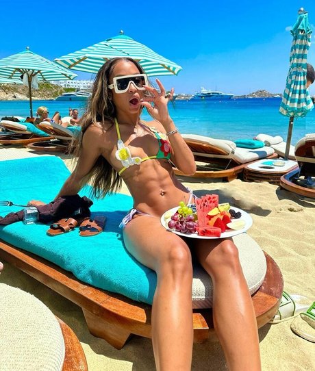 濃厚なヌードオンリーファンズ アートxxx 画像