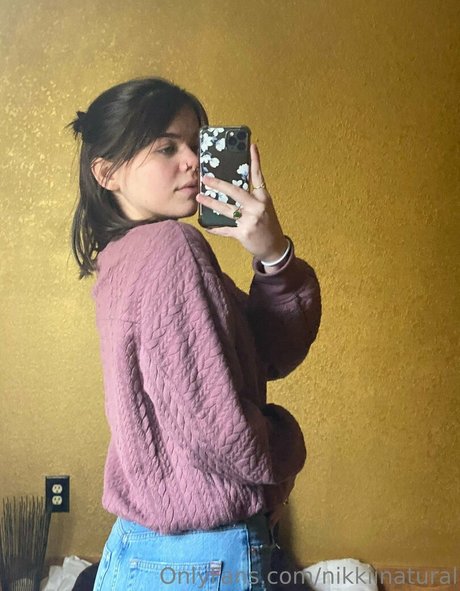 nikkiinatural ポルノモデル 画像