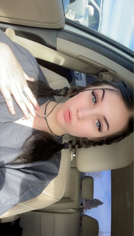 babysaraxoxo セックス女優 ギャラリー