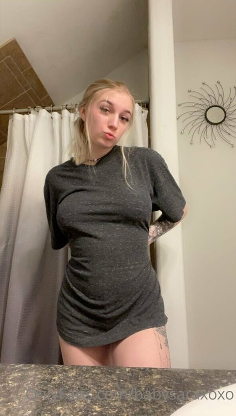 弁護士オンリーファンズ 美しい裸 画像