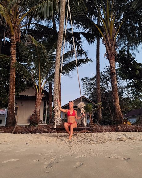 Larissa Van Meerten セックス女優 写真