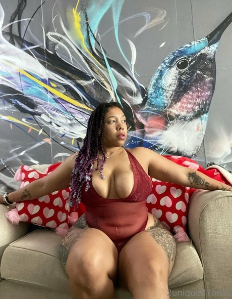 uniquesativa セクシーモデル 写真