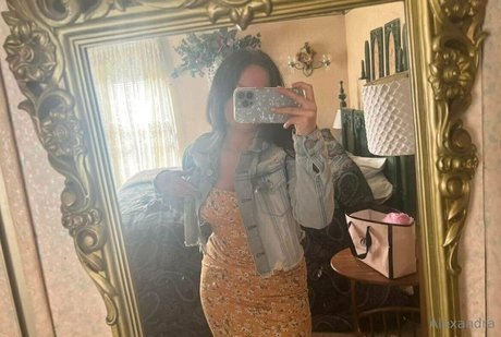 brunetteheadbaddie 最高のモデル 写真