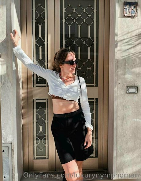 aminavalentino 独占モデル 写真