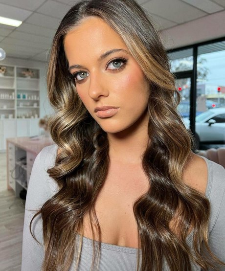 Taya Brooks 写真集