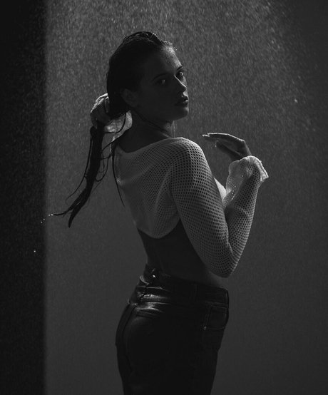 Taya Brooks 素敵なモデル 写真