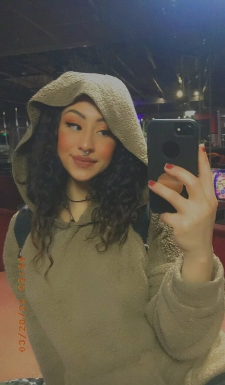 アジア人 ノーPPV オンリーファンズ 無料裸 写真