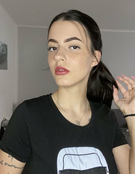 赤毛の痴女オンリーファンズ エロ ギャラリー