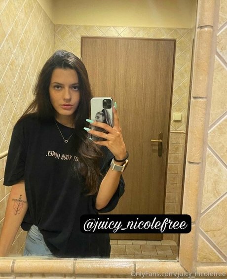 juicy nicolefree ヌードモデル 写真