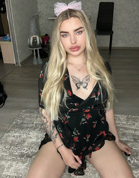 ジャークオンリーファンズ セクシー 画像