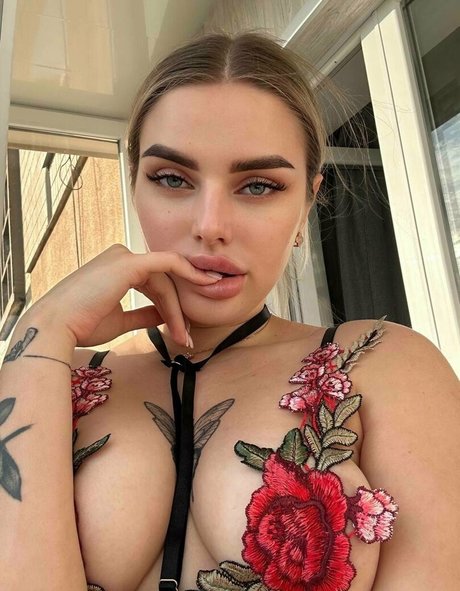 巨乳アマチュアオンリーファンズ パーフェクト 写真