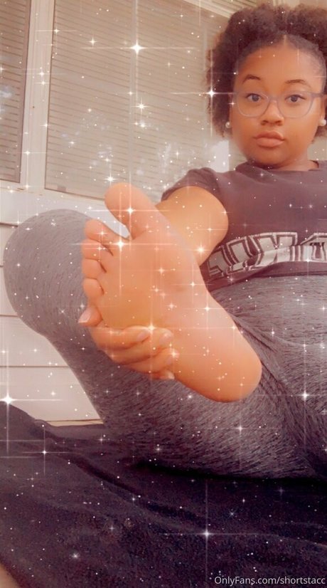 shortstacc エロティックなスター 画像