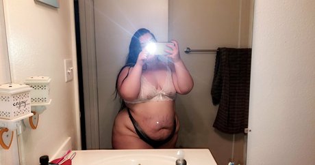 トランス熟女オンリーファンズ xxx 写真