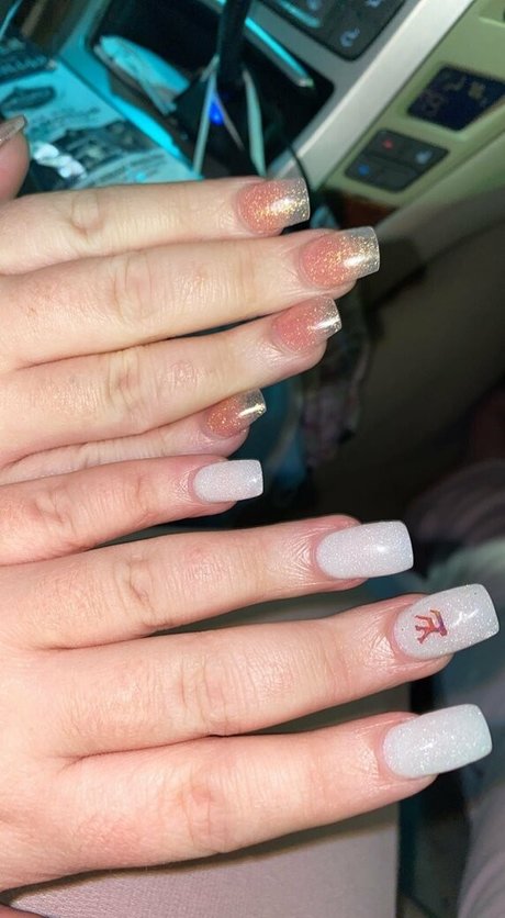 お尻を広げるオンリーファンズ 無料セクシー 画像